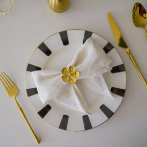 Gold Flower Napkin Rings – High-End Metal Finish, Perfect for Elegant Dining (Set of 4/6/8)